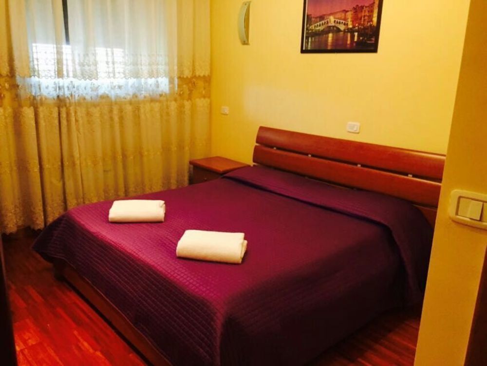 Zhihua Guest House Rome Extérieur photo