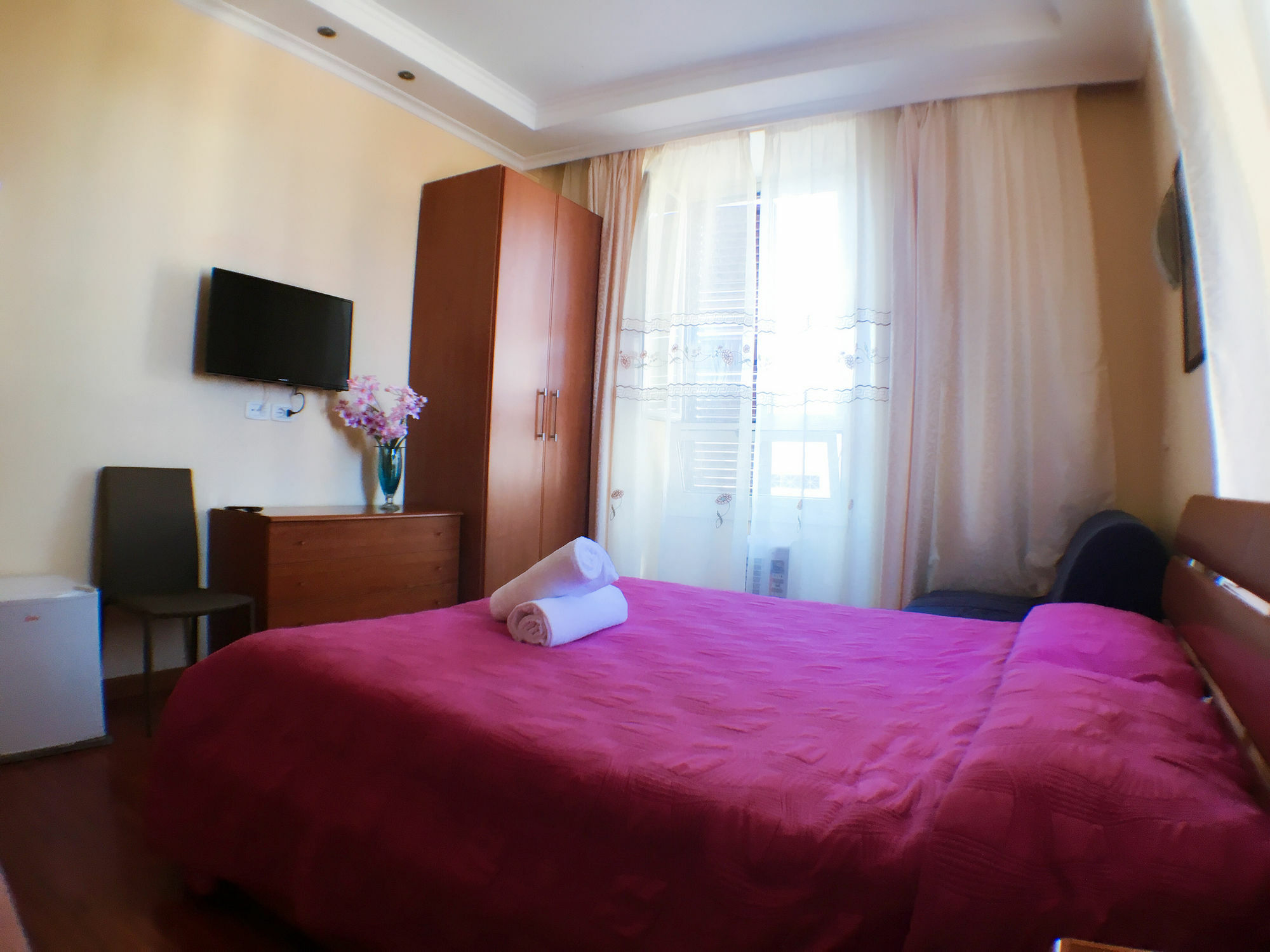 Zhihua Guest House Rome Extérieur photo