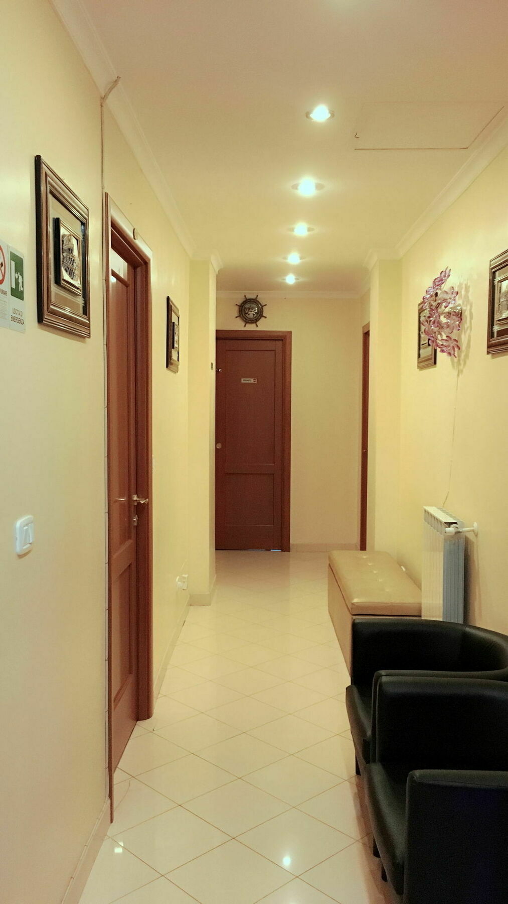 Zhihua Guest House Rome Extérieur photo